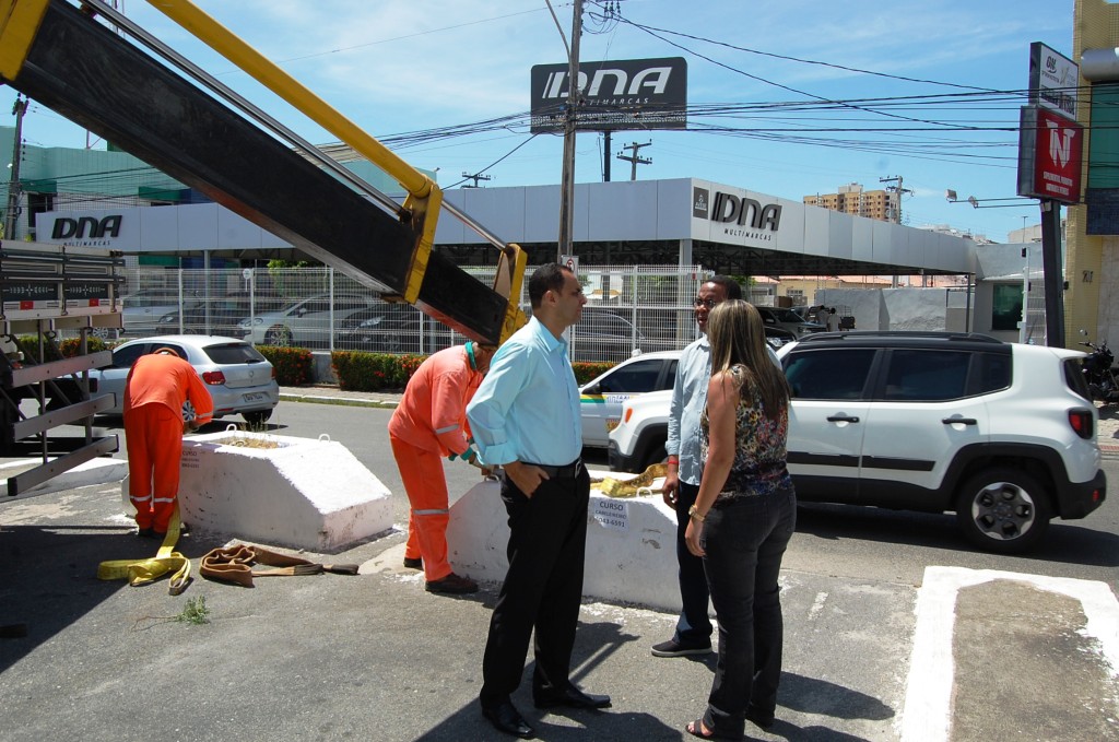 Superintendente acompanha primeiro dia da mudança na Anísio Azevedo - SMTT Aracaju